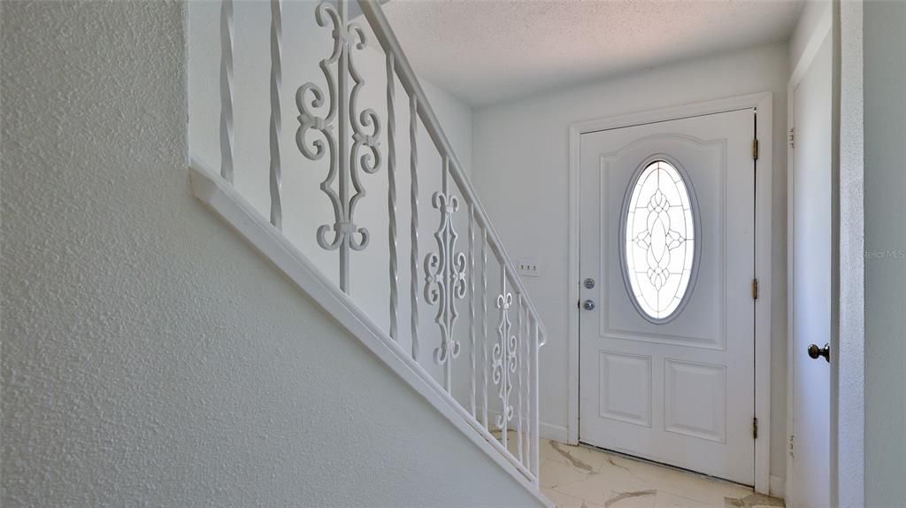 For Sale: $219,000 (2 beds, 1 baths, 1320 Square Feet)