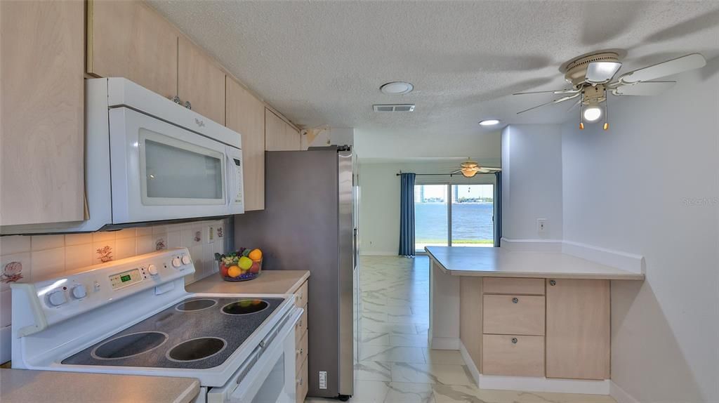 For Sale: $219,000 (2 beds, 1 baths, 1320 Square Feet)