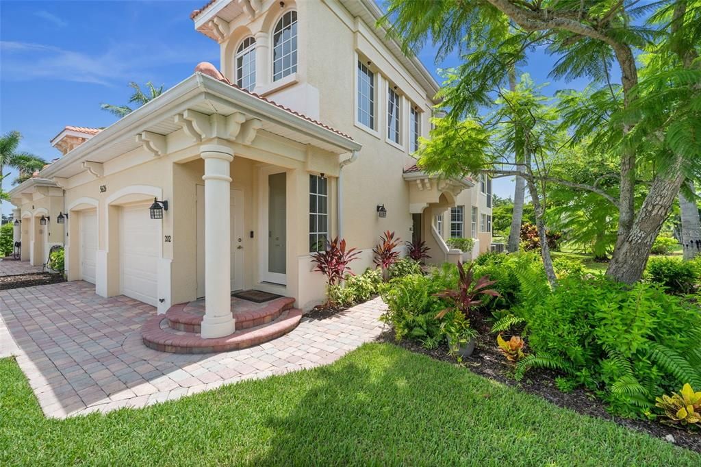 For Sale: $475,000 (3 beds, 2 baths, 1496 Square Feet)