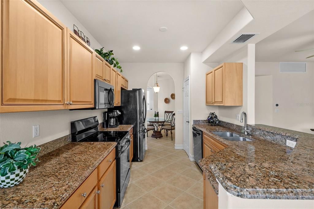 For Sale: $475,000 (3 beds, 2 baths, 1496 Square Feet)