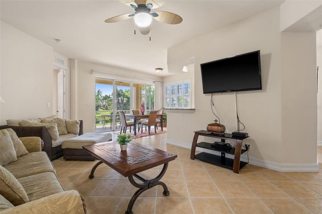 For Sale: $475,000 (3 beds, 2 baths, 1496 Square Feet)