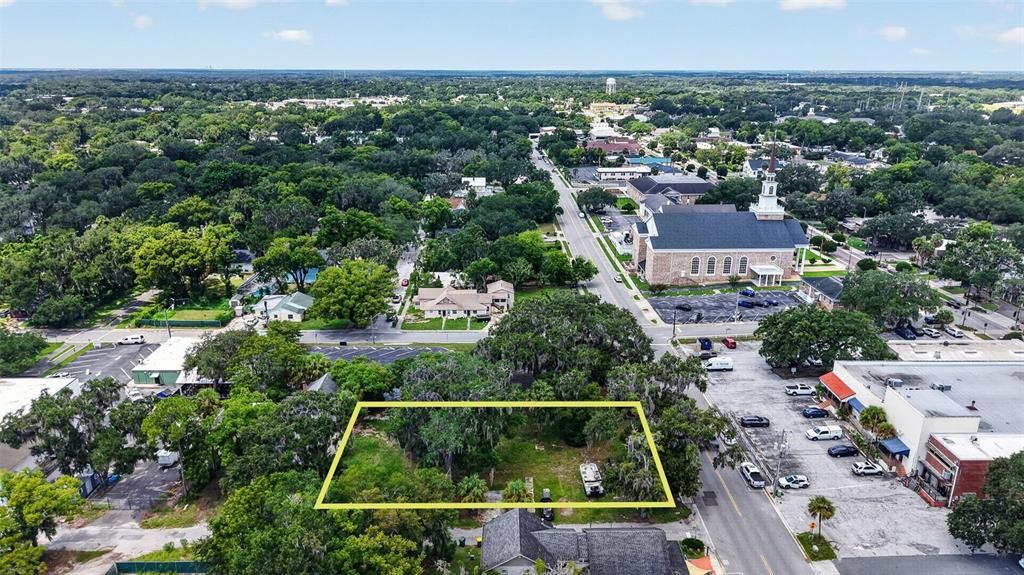 待售: $849,000 (0.44 acres)