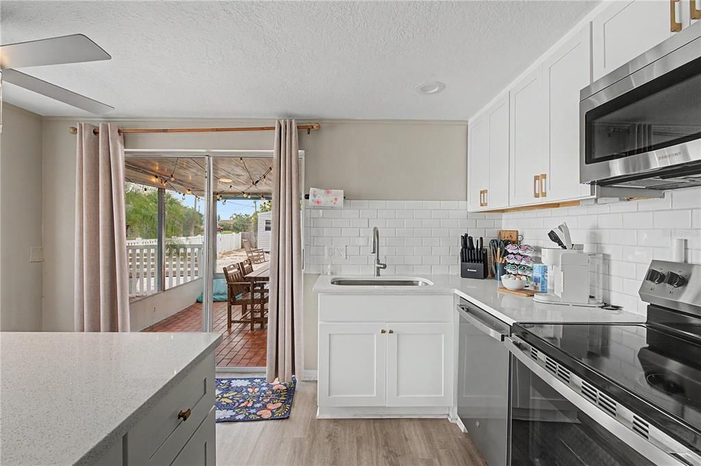En Venta: $345,000 (3 camas, 2 baños, 1176 Pies cuadrados)