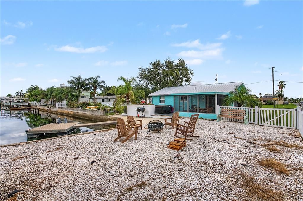 En Venta: $345,000 (3 camas, 2 baños, 1176 Pies cuadrados)