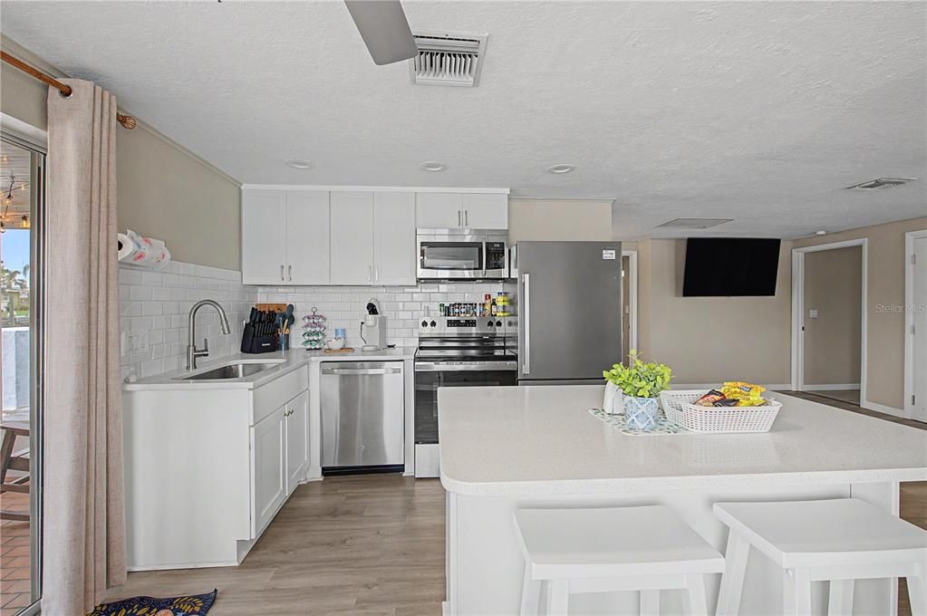 En Venta: $345,000 (3 camas, 2 baños, 1176 Pies cuadrados)