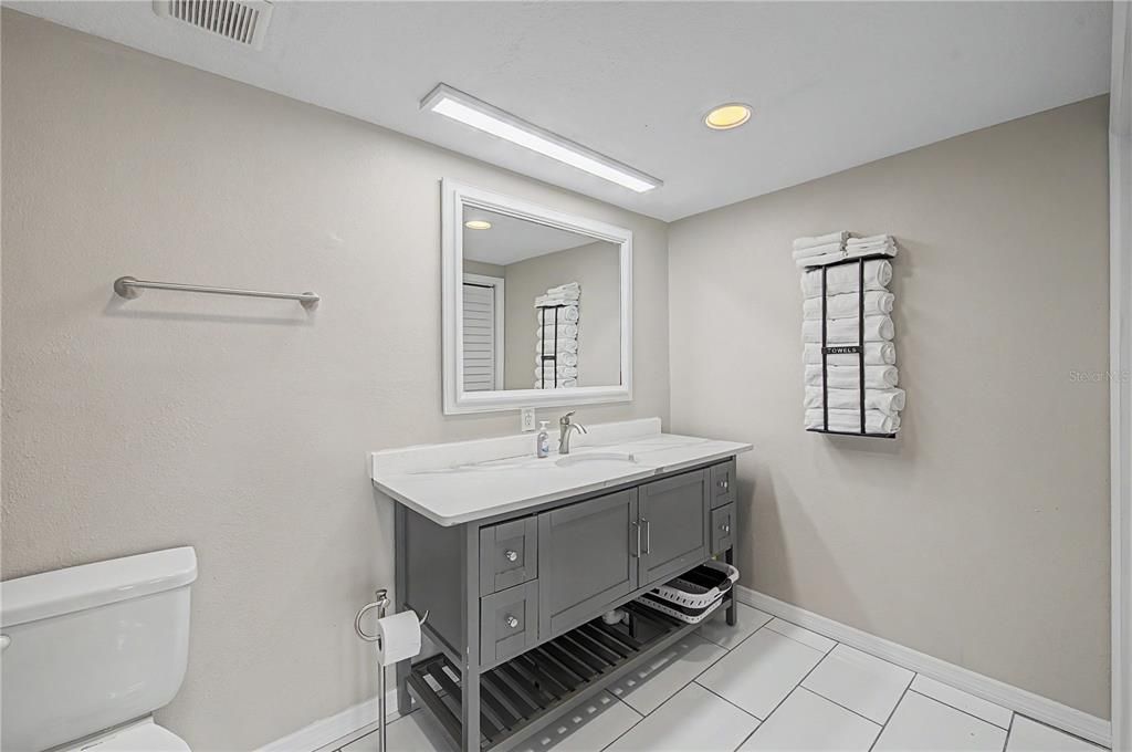 En Venta: $345,000 (3 camas, 2 baños, 1176 Pies cuadrados)