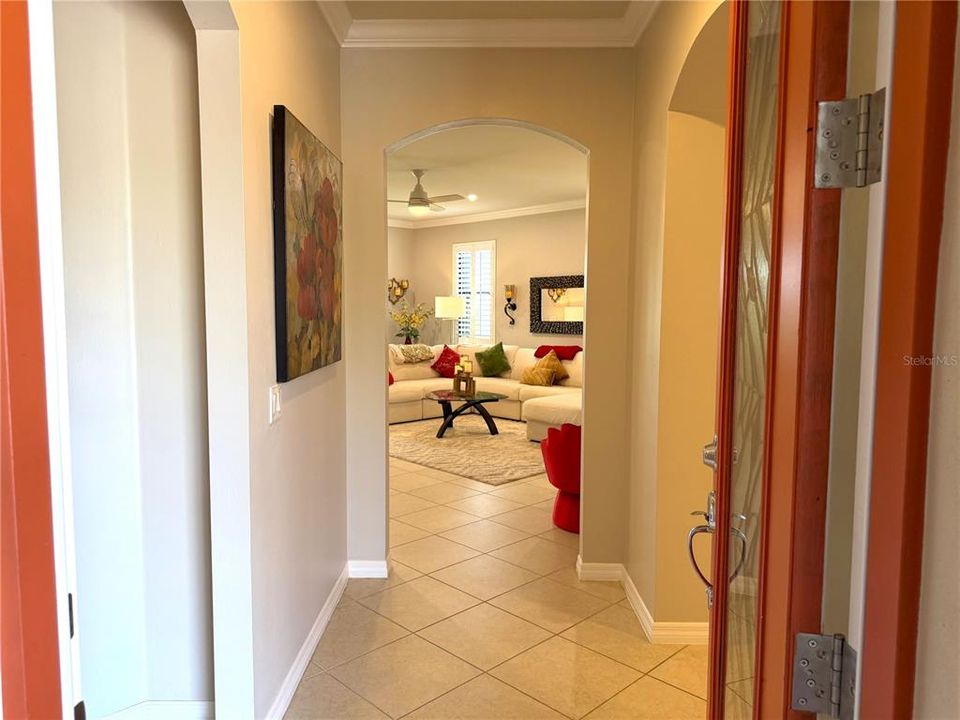 En Venta: $379,000 (2 camas, 2 baños, 1698 Pies cuadrados)