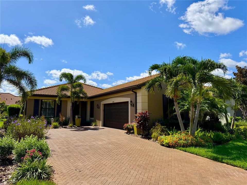 En Venta: $379,000 (2 camas, 2 baños, 1698 Pies cuadrados)