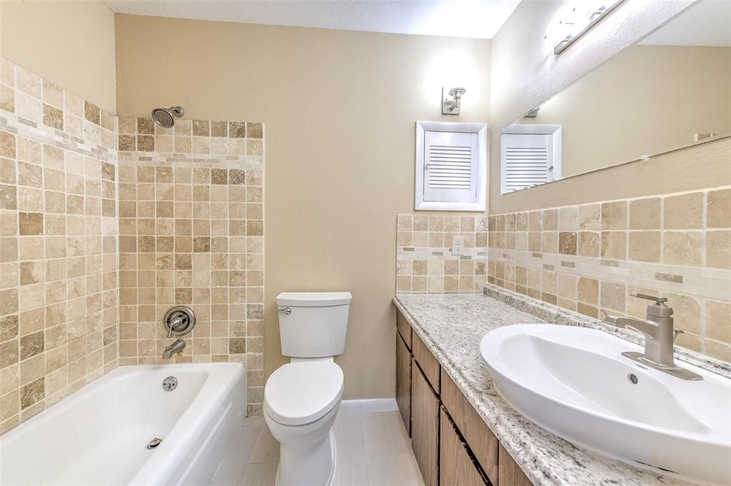 For Sale: $450,000 (2 beds, 2 baths, 1588 Square Feet)