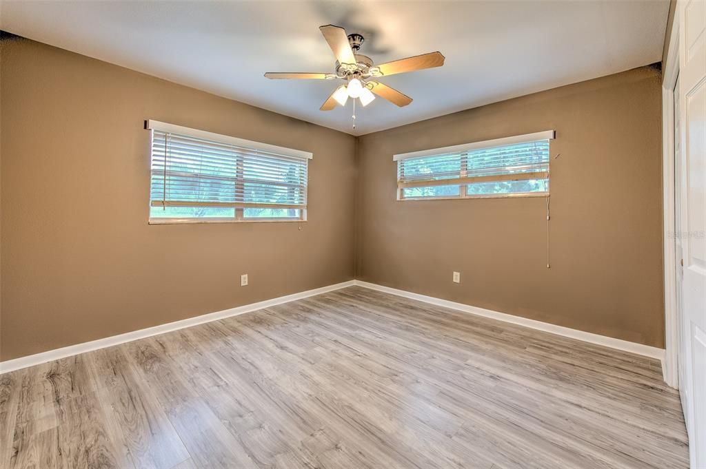 For Sale: $450,000 (2 beds, 2 baths, 1588 Square Feet)
