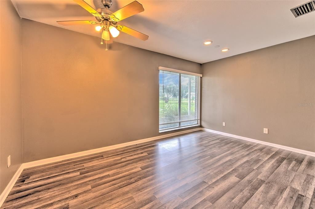 For Sale: $450,000 (2 beds, 2 baths, 1588 Square Feet)