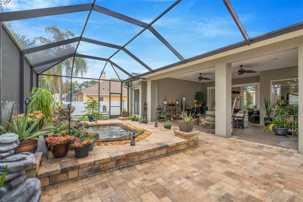 En Venta: $675,000 (3 camas, 3 baños, 2636 Pies cuadrados)