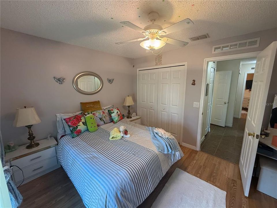 For Sale: $279,900 (3 beds, 2 baths, 1368 Square Feet)