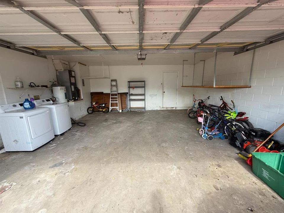 For Sale: $269,900 (2 beds, 2 baths, 1153 Square Feet)