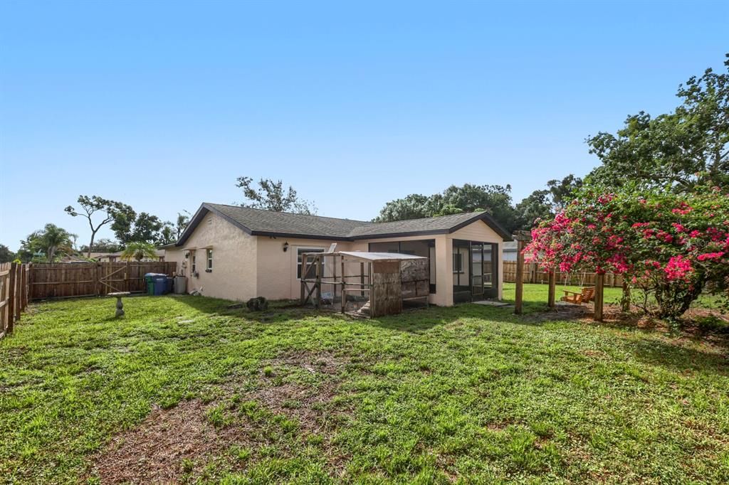 Active With Contract: $395,000 (3 beds, 2 baths, 1256 Square Feet)