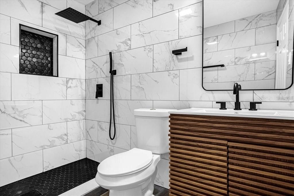 В аренду: $2,200 (3 спален, 1 ванн, 1156 Квадратных фут)
