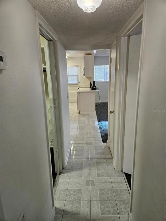 For Sale: $157,500 (1 beds, 1 baths, 644 Square Feet)