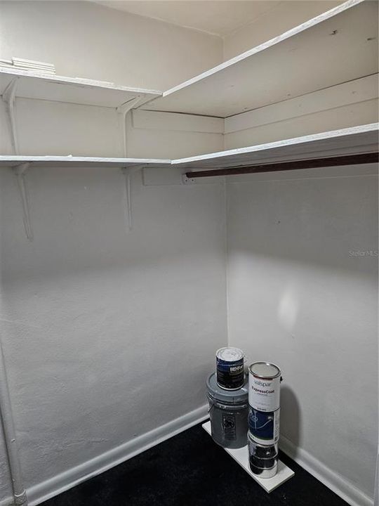 For Sale: $157,500 (1 beds, 1 baths, 644 Square Feet)