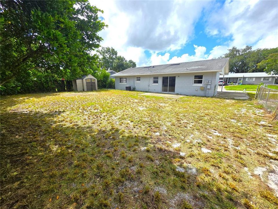 For Rent: $1,700 (3 beds, 2 baths, 1052 Square Feet)