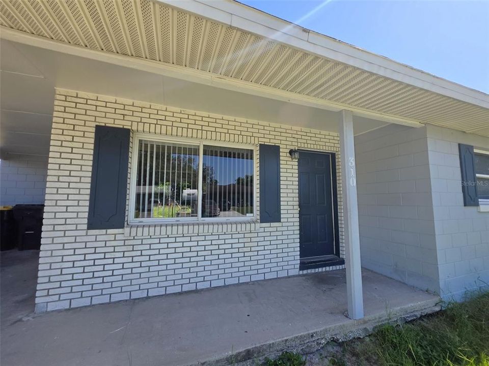 For Rent: $1,700 (3 beds, 2 baths, 1052 Square Feet)