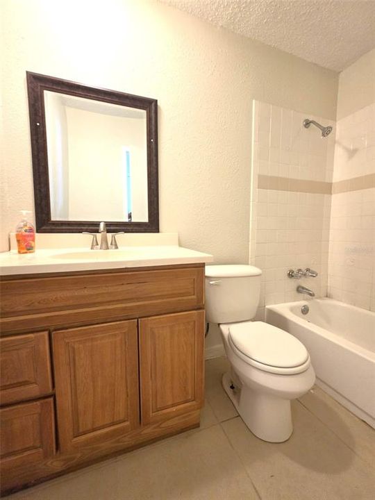 For Rent: $1,700 (3 beds, 2 baths, 1052 Square Feet)