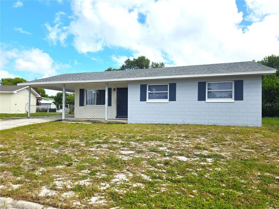 For Rent: $1,700 (3 beds, 2 baths, 1052 Square Feet)