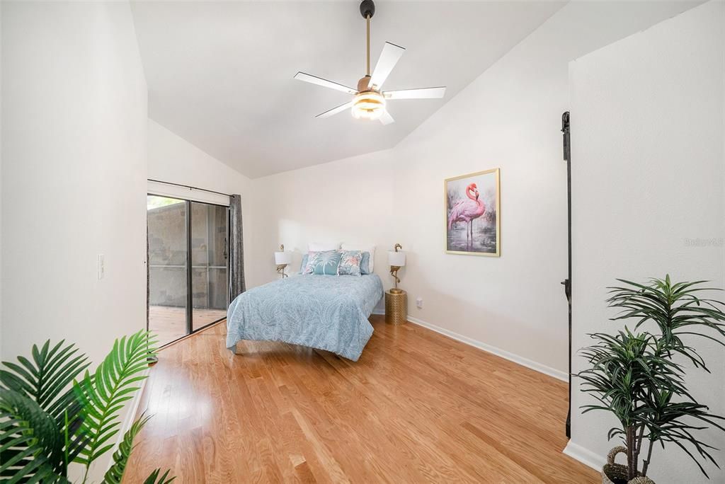 For Rent: $2,400 (2 beds, 2 baths, 1030 Square Feet)