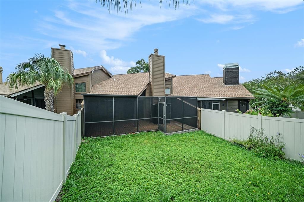 For Rent: $2,400 (2 beds, 2 baths, 1030 Square Feet)