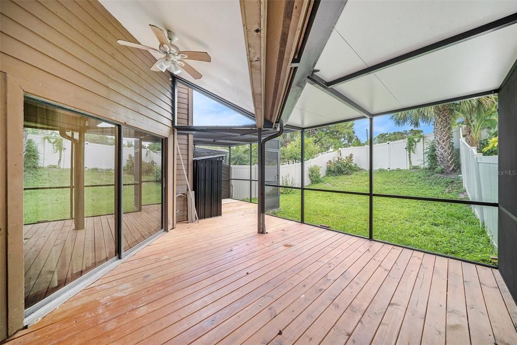 For Rent: $2,400 (2 beds, 2 baths, 1030 Square Feet)