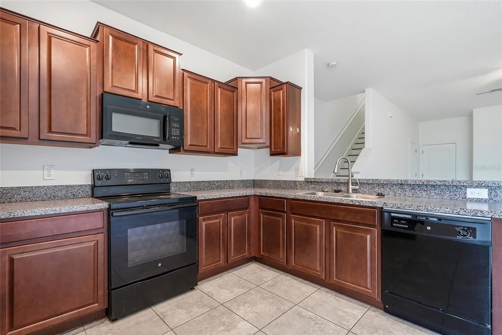 For Sale: $249,000 (3 beds, 2 baths, 1668 Square Feet)