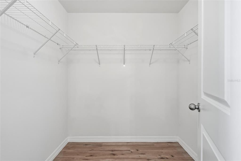 For Sale: $249,000 (3 beds, 2 baths, 1668 Square Feet)