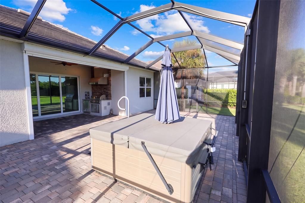 En Venta: $599,000 (3 camas, 3 baños, 2287 Pies cuadrados)
