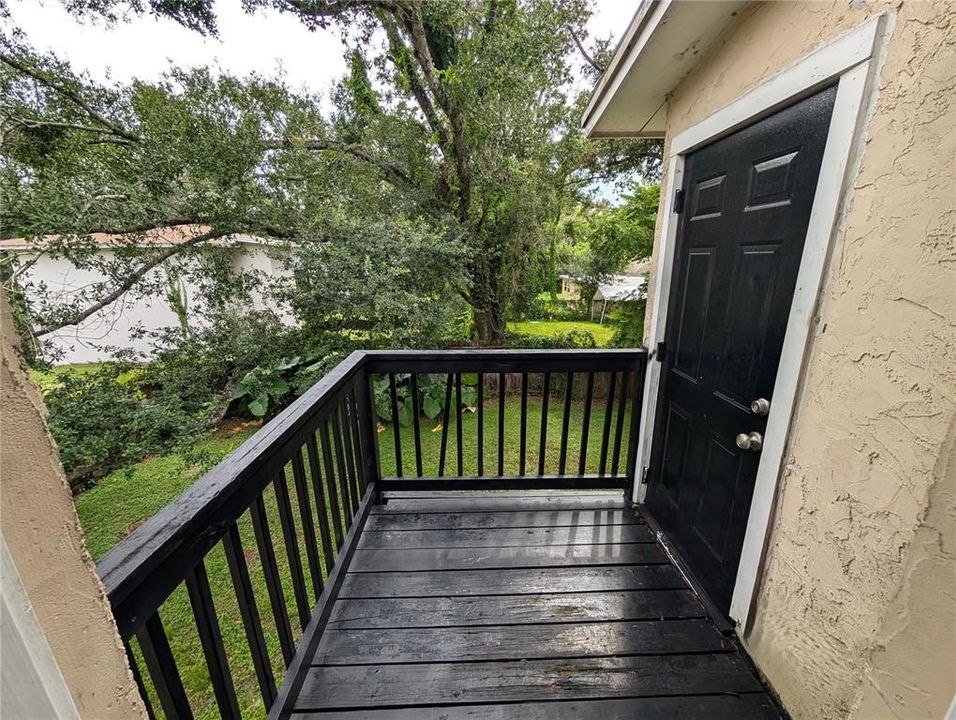 For Rent: $1,175 (2 beds, 1 baths, 702 Square Feet)