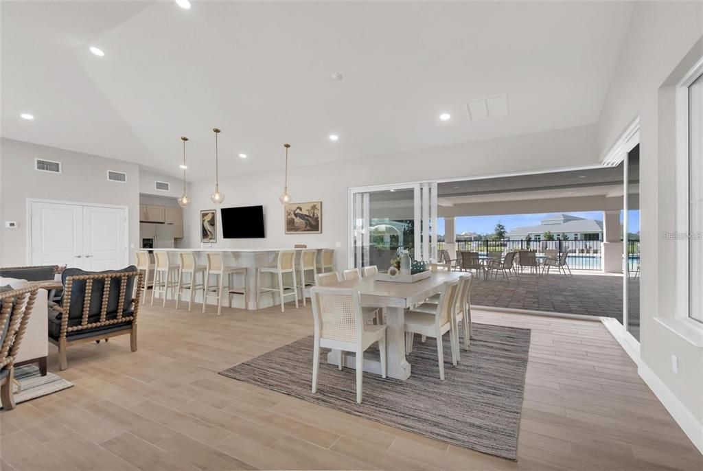 En Venta: $875,835 (3 camas, 3 baños, 2709 Pies cuadrados)