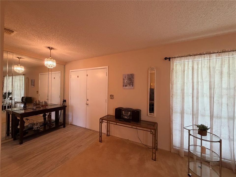 En Venta: $259,000 (2 camas, 2 baños, 1541 Pies cuadrados)