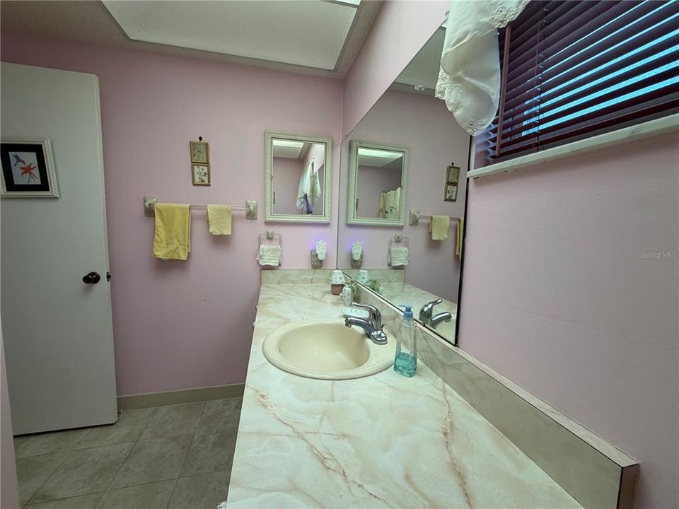 En Venta: $259,000 (2 camas, 2 baños, 1541 Pies cuadrados)