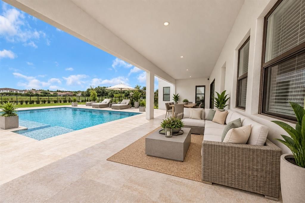For Sale: $1,399,000 (6 beds, 4 baths, 5629 Square Feet)
