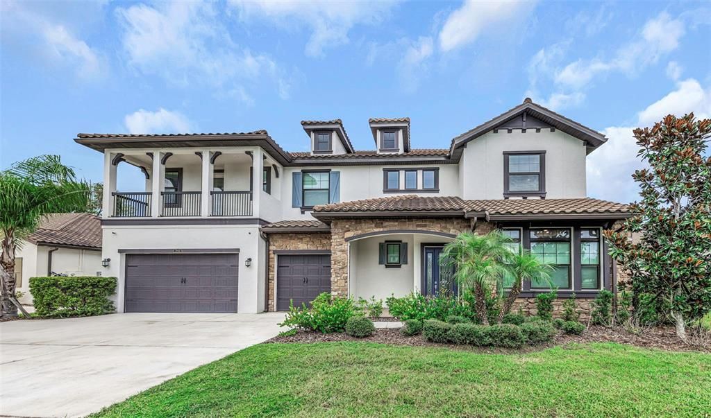 For Sale: $1,399,000 (6 beds, 4 baths, 5629 Square Feet)