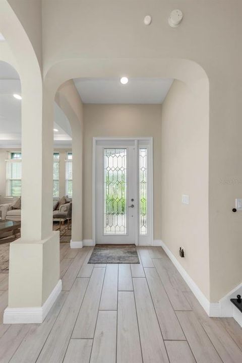 For Sale: $1,399,000 (6 beds, 4 baths, 5629 Square Feet)