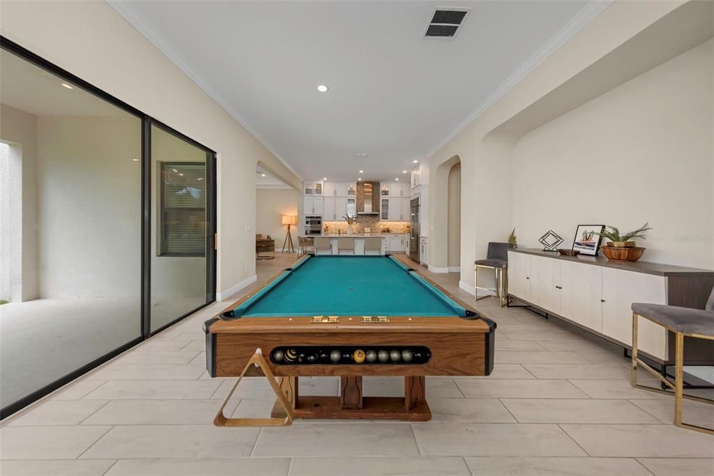 For Sale: $1,399,000 (6 beds, 4 baths, 5629 Square Feet)