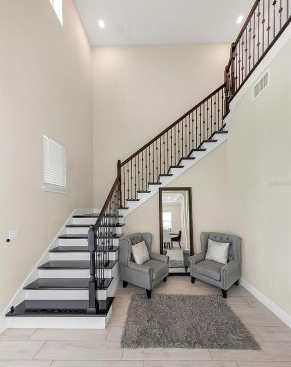 For Sale: $1,399,000 (6 beds, 4 baths, 5629 Square Feet)