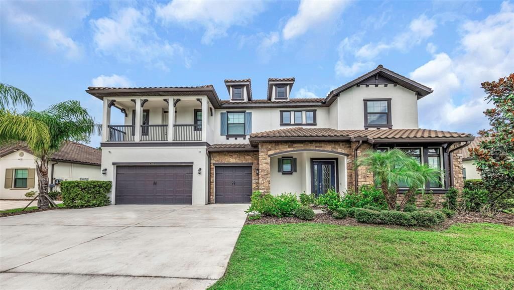 For Sale: $1,399,000 (6 beds, 4 baths, 5629 Square Feet)