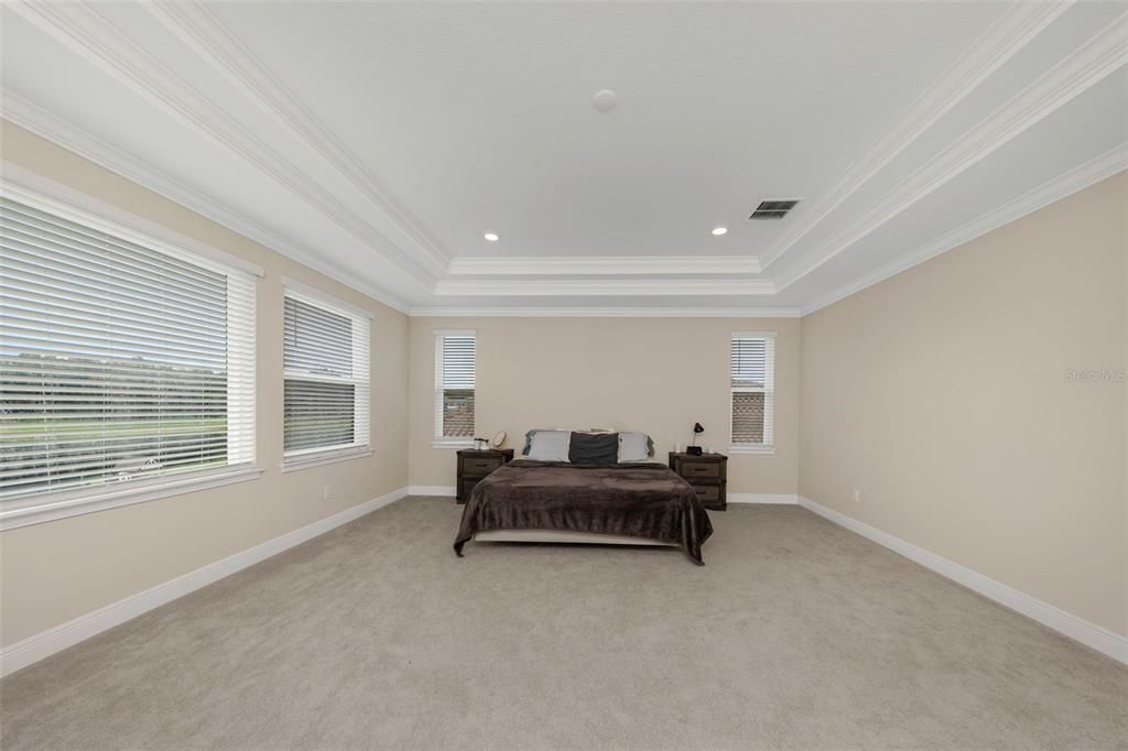 For Sale: $1,399,000 (6 beds, 4 baths, 5629 Square Feet)