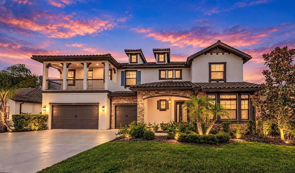 For Sale: $1,399,000 (6 beds, 4 baths, 5629 Square Feet)