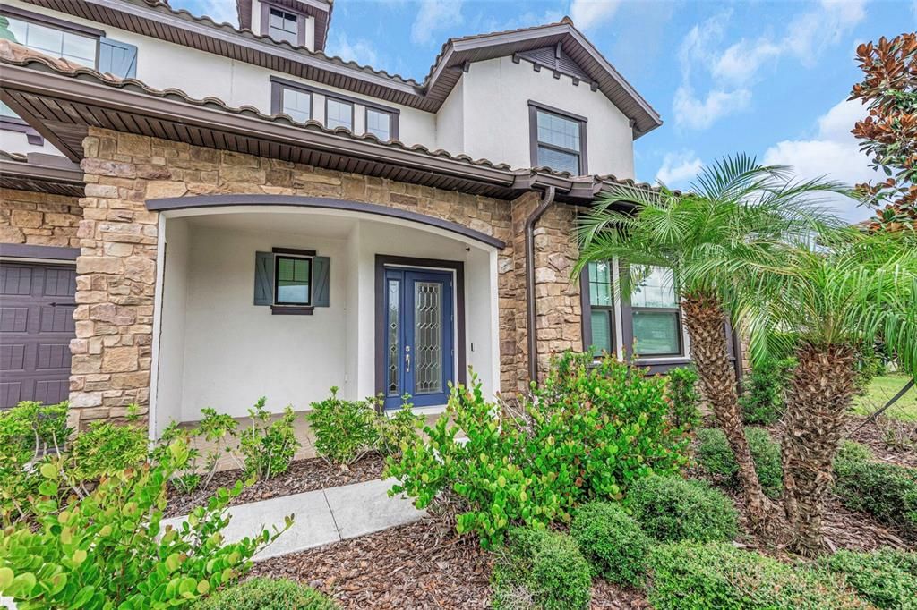 For Sale: $1,399,000 (6 beds, 4 baths, 5629 Square Feet)