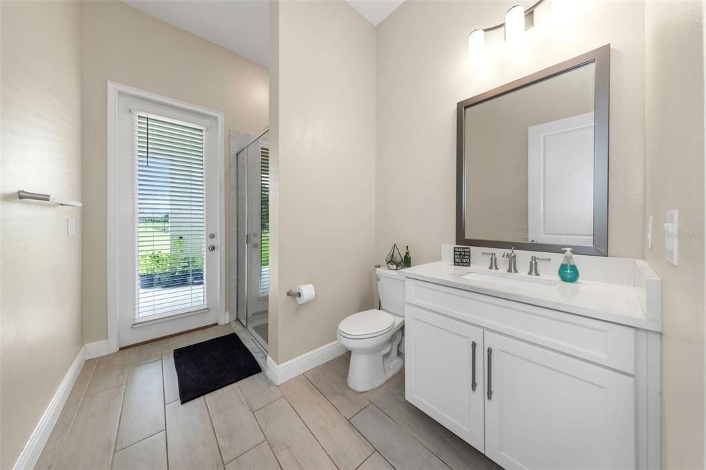 For Sale: $1,399,000 (6 beds, 4 baths, 5629 Square Feet)