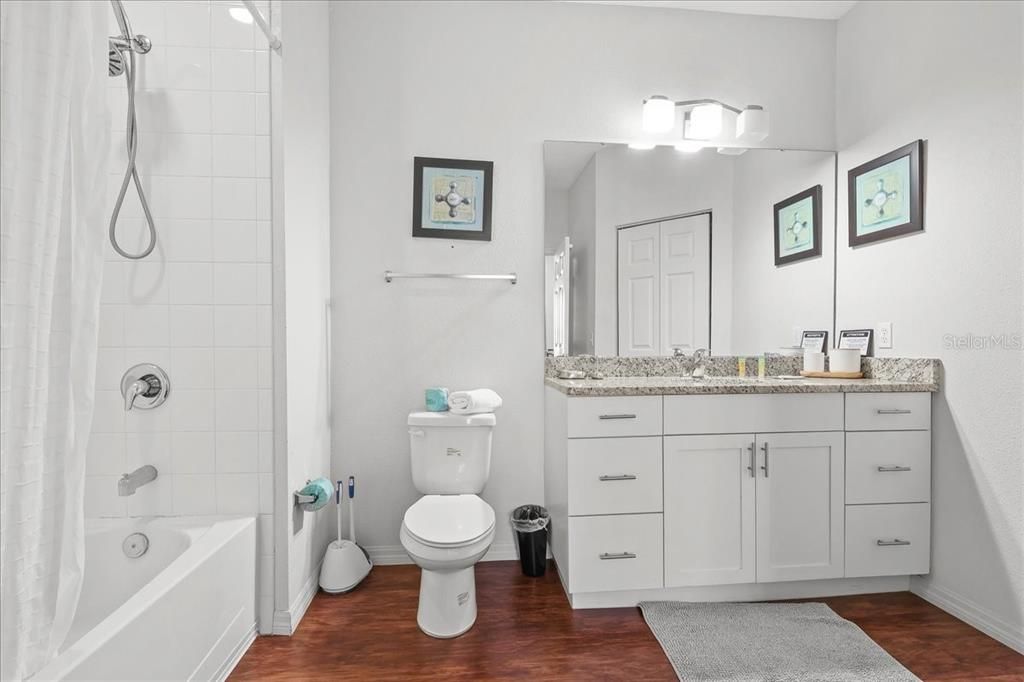 For Rent: $2,700 (4 beds, 3 baths, 1694 Square Feet)