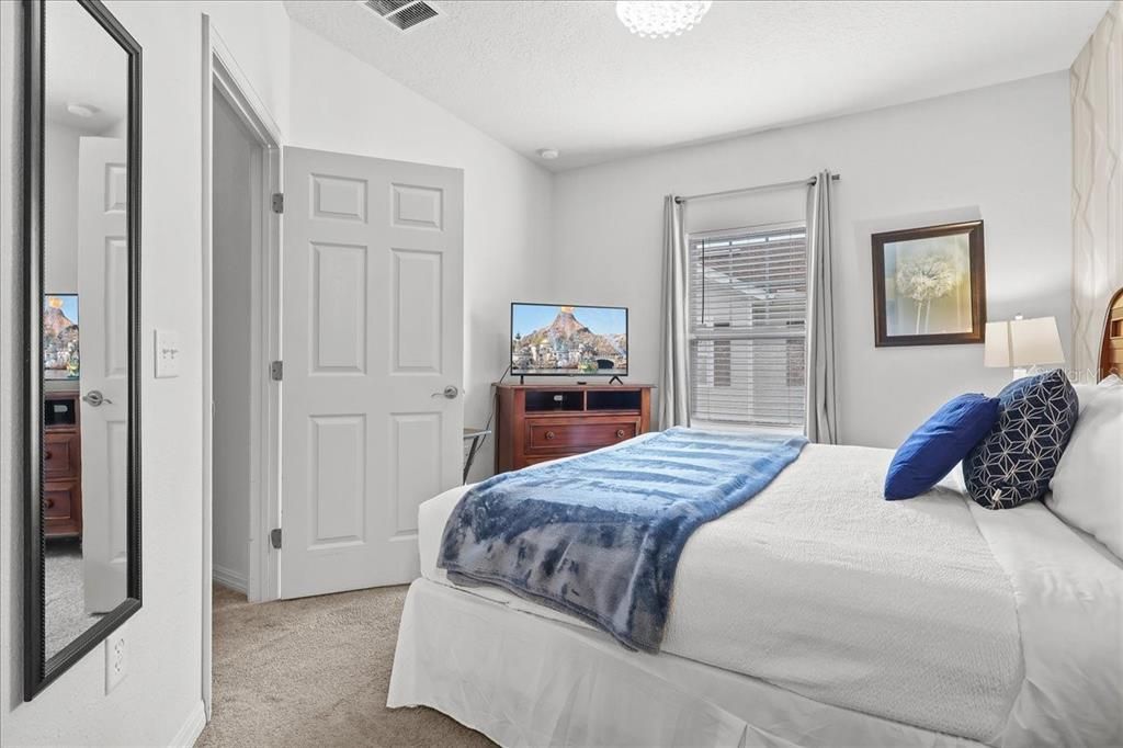 For Rent: $2,700 (4 beds, 3 baths, 1694 Square Feet)