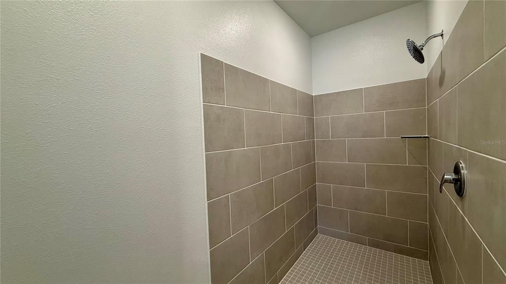 For Rent: $2,250 (3 beds, 2 baths, 1600 Square Feet)