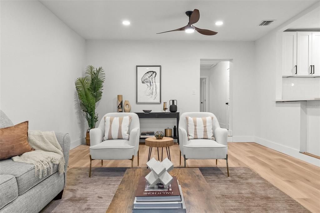 For Sale: $549,000 (5 beds, 3 baths, 2364 Square Feet)